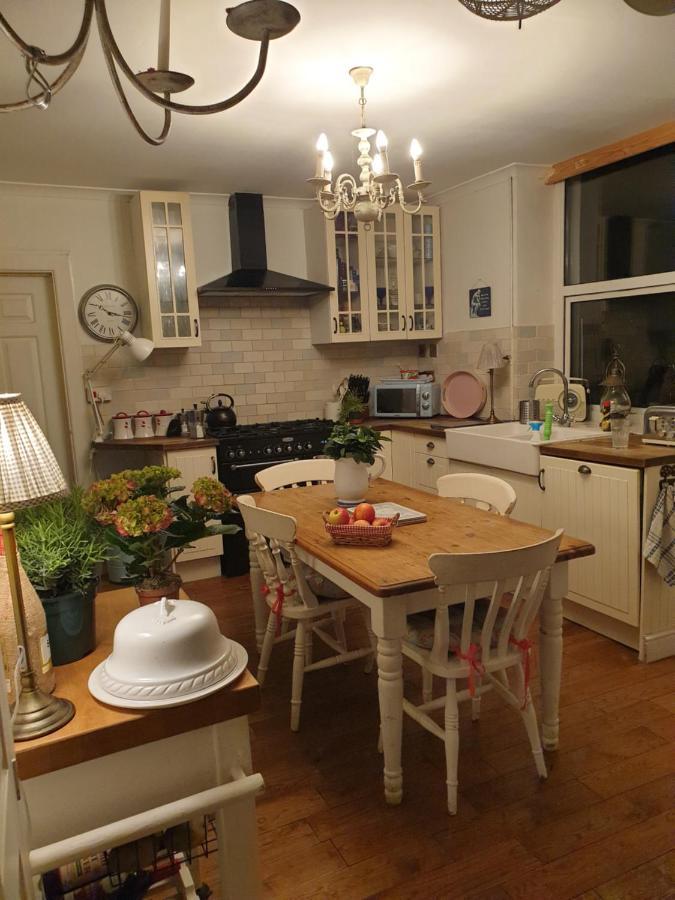 Judy'S B&B Private Home Cardiff Eksteriør billede