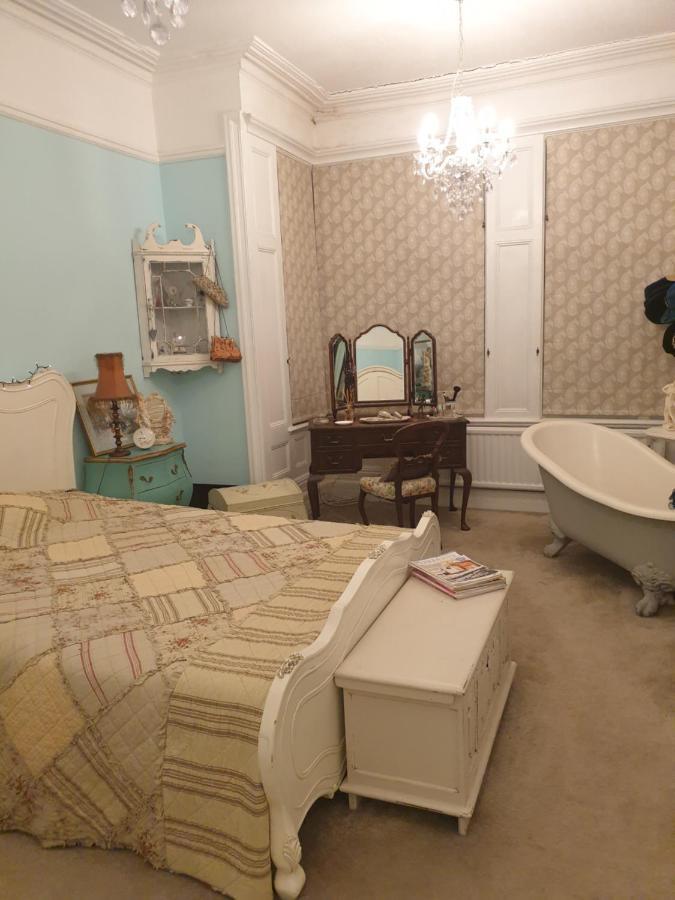 Judy'S B&B Private Home Cardiff Eksteriør billede