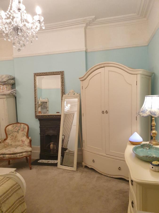 Judy'S B&B Private Home Cardiff Eksteriør billede